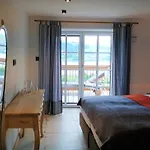 Roiderhof Irrsee 公寓式酒店