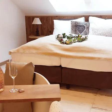 Roiderhof Irrsee アパートホテル 4*